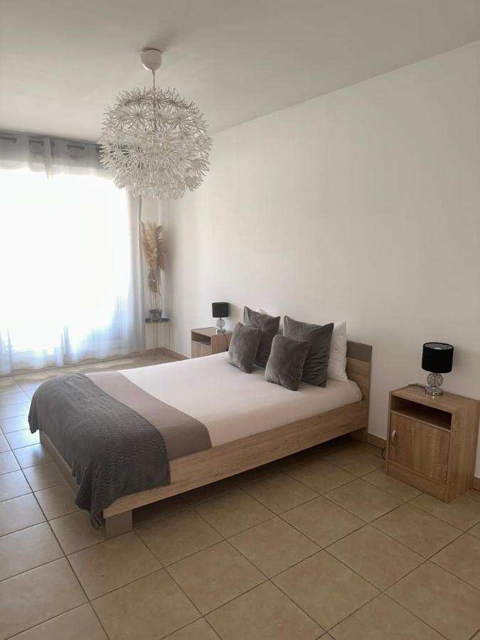 Superbe Appartement Tout Equipe Avec Parking. Marseille Exterior photo